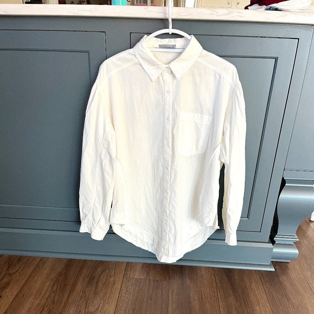NWOT - WISHLIST BUTTON DOWN BLOUSE
